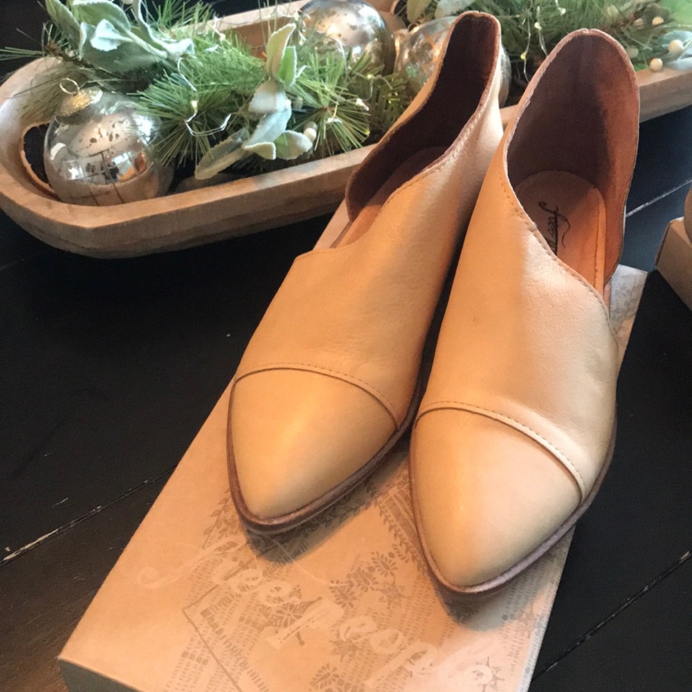 Free People -Flat Royale, Natural Size 38